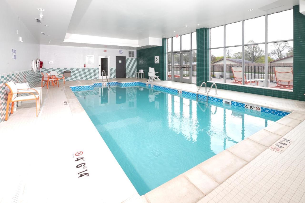 Holiday Inn & Suites Detroit - Troy By Ihg Eksteriør billede