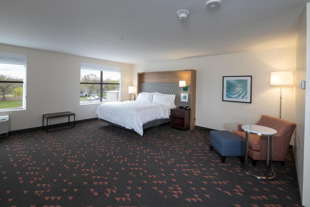 Holiday Inn & Suites Detroit - Troy By Ihg Eksteriør billede