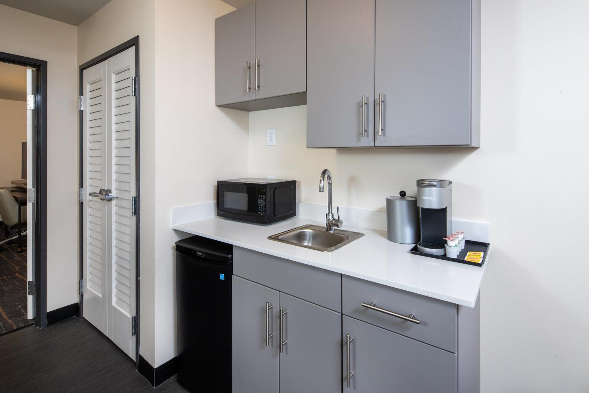 Holiday Inn & Suites Detroit - Troy By Ihg Eksteriør billede