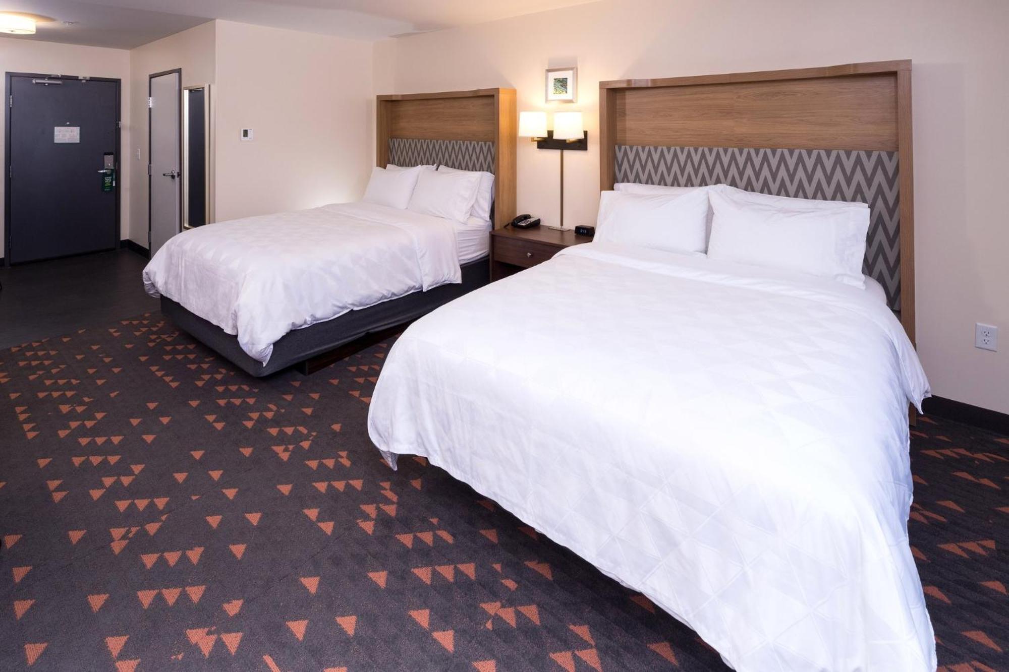 Holiday Inn & Suites Detroit - Troy By Ihg Eksteriør billede